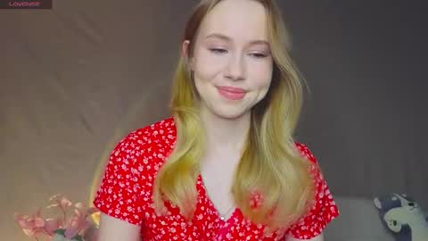 Snapshot of cuute_angell chatting on February 2025 04:52:01 PM Virginia See you on Sunday online show from February 2025 04:52:01 PM