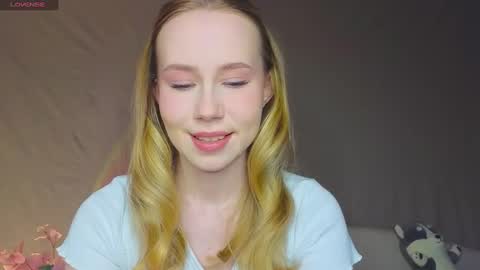 Snapshot of cuute_angell chatting on February 2025 04:50:01 PM Virginia See you on Sunday online show from February 2025 04:50:01 PM
