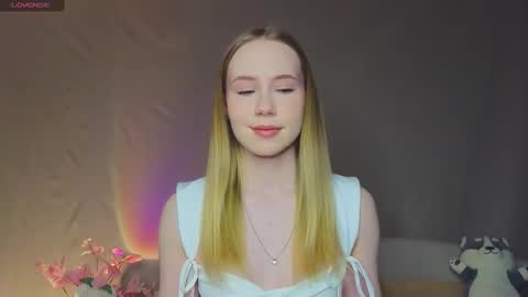 Snapshot of cuute_angell chatting on February 2025 04:50:02 PM Virginia See you on Sunday online show from February 2025 04:50:02 PM