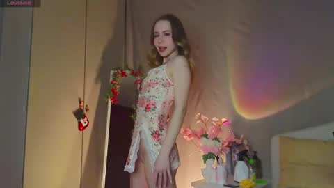 Snapshot of cuute_angell chatting on February 2025 04:57:01 PM Virginia See you on Sunday online show from February 2025 04:57:01 PM
