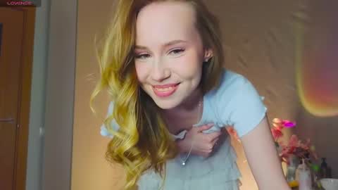 Snapshot of cuute_angell chatting on March 2025 07:56:01 PM Virginia See you on Sunday online show from March 2025 07:56:01 PM