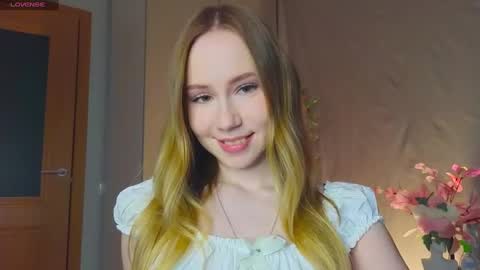Snapshot of cuute_angell chatting on March 2025 05:02:01 PM Virginia See you on Sunday online show from March 2025 05:02:01 PM