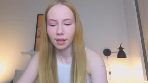 Snapshot of cuute_angell chatting on September 2025 05:24:02 PM Virginia See you on Sunday online show from September 2025 05:24:02 PM