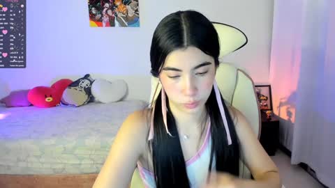 Snapshot of cyber_lizz chatting on January 2025 09:44:02 PM Liz online show from January 2025 09:44:02 PM