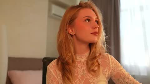 EMILY online show from September 2025 01:16:02 PM