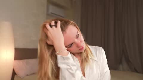 EMILY online show from October 2025 05:34:01 PM