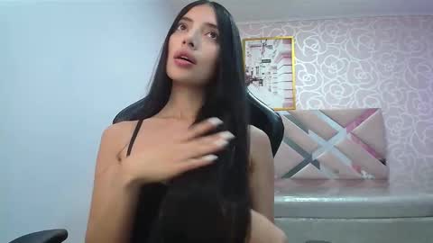 CINTIA ARAUJO online show from September 2025 03:54:01 AM