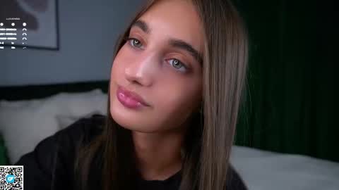 Isabella online show from October 2025 12:55:02 AM