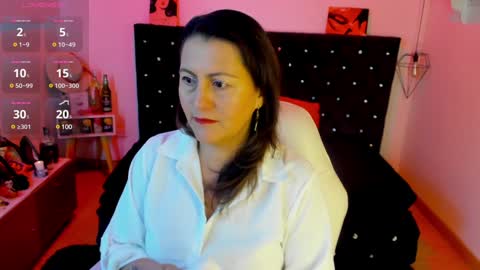 Mia  online show from January 2025 11:23:02 AM