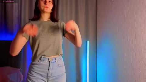 Anna online show from September 2025 06:31:02 PM
