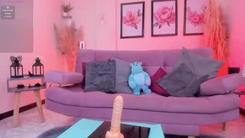 Snapshot of daaniela_moon chatting on November 2025 12:05:02 PM Daniela online show from November 2025 12:05:02 PM