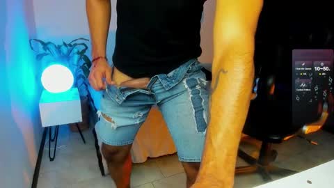 Snapshot of daarkomalfoy chatting on October 2025 08:27:02 PM Mauricio online show from October 2025 08:27:02 PM