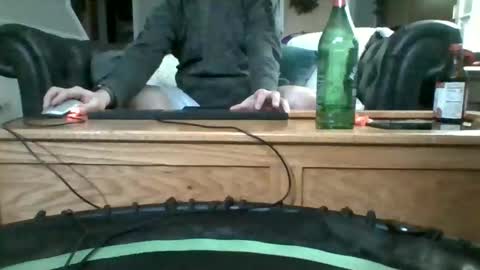 Snapshot of dadddyslilslxtxx chatting on November 2025 06:01:01 AM cumslutangel online show from November 2025 06:01:01 AM