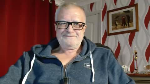 Brian ... online show from October 2025 08:09:02 PM