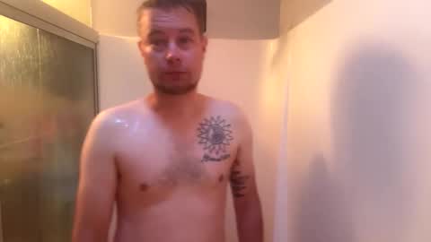 Snapshot of daddycam33 chatting on October 2025 01:55:02 PM DaddyCam33 online show from October 2025 01:55:02 PM