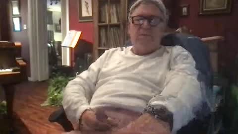 Snapshot of daddycok4 chatting on January 2025 01:21:02 PM DaddyCok4 online show from January 2025 01:21:02 PM