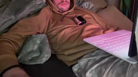 Snapshot of daddydoesit69 chatting on October 2025 02:28:01 AM Leo online show from October 2025 02:28:01 AM