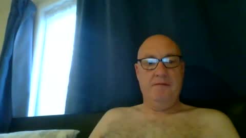 daddyhere4uall6 online show from October 2025 07:00:02 AM