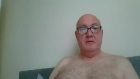 daddyhere4uall6 online show from October 2025 07:53:01 AM
