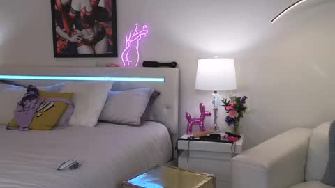 Snapshot of daddyissuessab chatting on February 2025 06:53:01 PM Sabrinna Bae online show from February 2025 06:53:01 PM