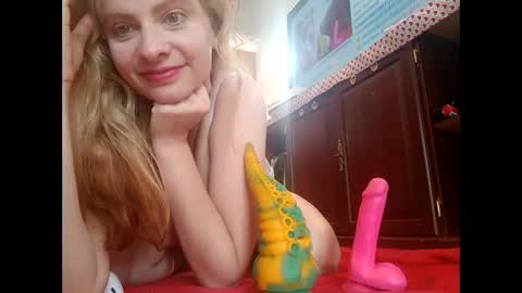 Snapshot of daddysslut936 chatting on February 2025 05:59:01 PM daddysslut936 online show from February 2025 05:59:01 PM
