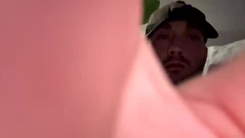 Snapshot of dadzillaz chatting on September 2025 04:24:01 AM dadzillaz online show from September 2025 04:24:01 AM