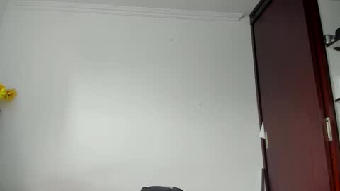 Snapshot of daemon_txuspunk chatting on December 2024 06:12:01 PM DAEMON online show from December 2024 06:12:01 PM