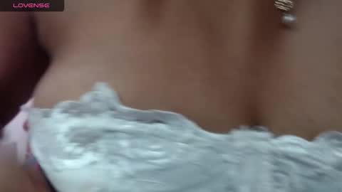 dafne online show from October 2025 06:06:01 PM