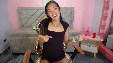 Snapshot of dahyan_ch chatting on November 2025 04:38:02 PM dahyan_ch online show from November 2025 04:38:02 PM