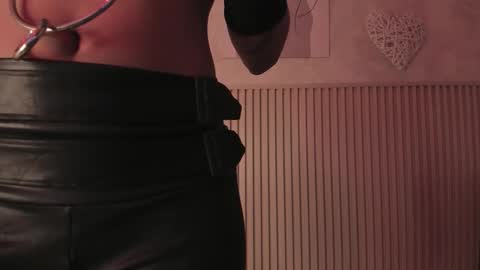 Snapshot of daiana_curly chatting on October 2025 09:26:02 PM Daiana online show from October 2025 09:26:02 PM