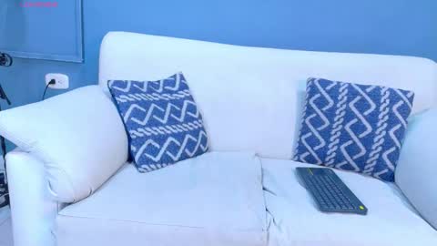 daiisy_kiss online show from October 2025 01:20:02 AM