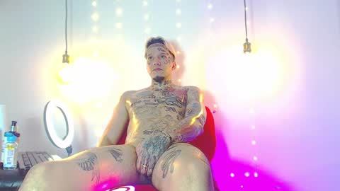 Snapshot of daimond_hope666 chatting on February 2025 10:23:02 PM Daimond hope666 online show from February 2025 10:23:02 PM