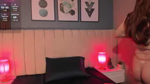 Snapshot of daimondpink chatting on October 2025 04:01:01 AM daimondpink online show from October 2025 04:01:01 AM