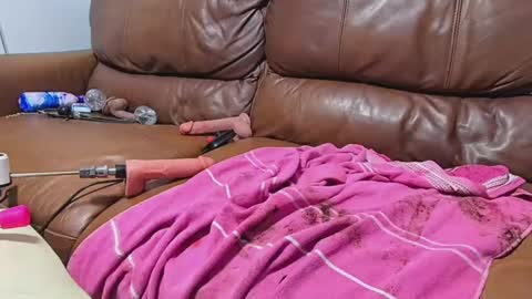 Daisy Aqua online show from March 2025 03:01:01 AM