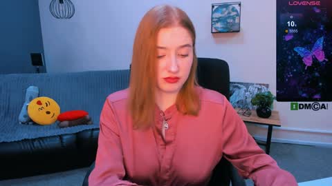 Little Di online show from December 2024 07:30:02 PM