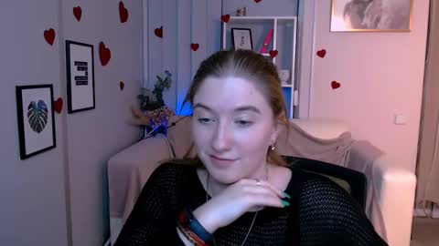 Little Di online show from March 2025 03:30:01 AM