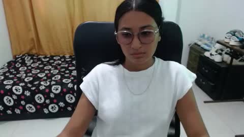Daisy hot x online show from October 2025 09:56:01 PM