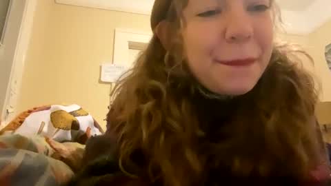 Snapshot of daisybaby699 chatting on February 2025 04:32:02 AM DaisyB3 online show from February 2025 04:32:02 AM