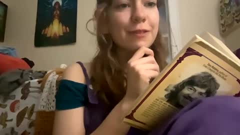 Snapshot of daisybaby699 chatting on February 2025 08:26:02 AM DaisyB3 online show from February 2025 08:26:02 AM