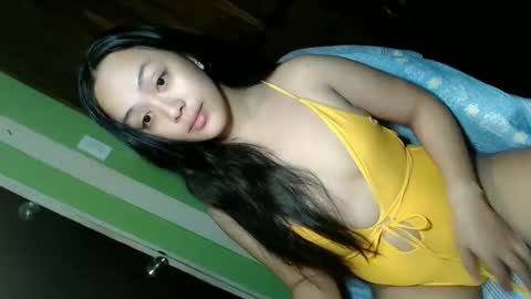 Snapshot of daisylira chatting on November 2025 12:24:02 AM LILY christmas wish breast implant online show from November 2025 12:24:02 AM