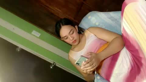 Snapshot of daisylira chatting on November 2025 01:49:02 AM LILY christmas wish breast implant online show from November 2025 01:49:02 AM