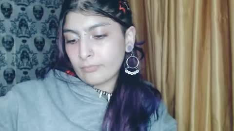    --  -- help me reach 100 hands up  online show from February 2025 03:51:01 AM