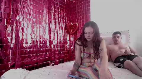 Dakota and Aron online show from October 2025 05:44:02 PM