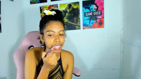 Snapshot of dakota_evans18 chatting on November 2025 03:05:01 AM DAKOTA online show from November 2025 03:05:01 AM