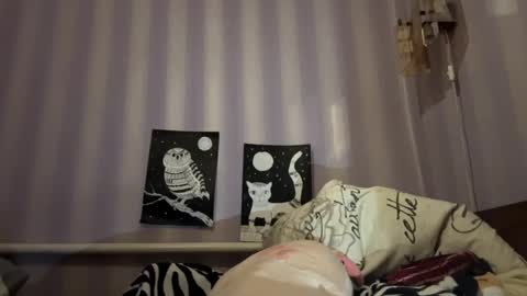 Snapshot of dakotabagaoisan chatting on November 2025 04:30:02 PM Carrie online show from November 2025 04:30:02 PM