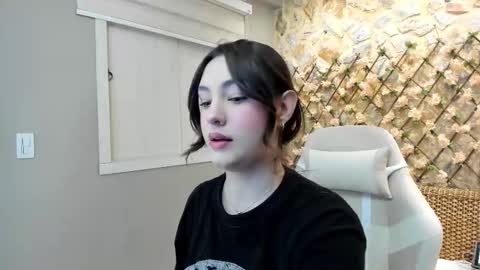 Dakota  online show from December 2025 11:04:02 AM