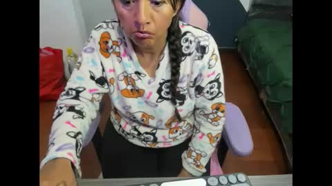 daleska_delicious1 online show from September 2025 12:34:01 AM