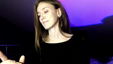 Snapshot of dalia_peach chatting on December 2024 01:17:01 PM Dalia online show from December 2024 01:17:01 PM