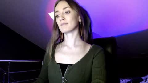 Snapshot of dalia_peach chatting on December 2024 10:34:02 AM Dalia online show from December 2024 10:34:02 AM