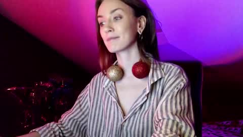 Snapshot of dalia_peach chatting on December 2024 01:44:01 PM Dalia online show from December 2024 01:44:01 PM
